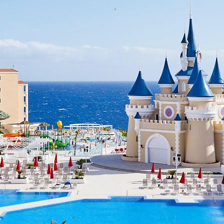 Bahia Principe Fantasia Tenerife San Miguel de Abona Dış mekan fotoğraf The Land of Legends Theme Park